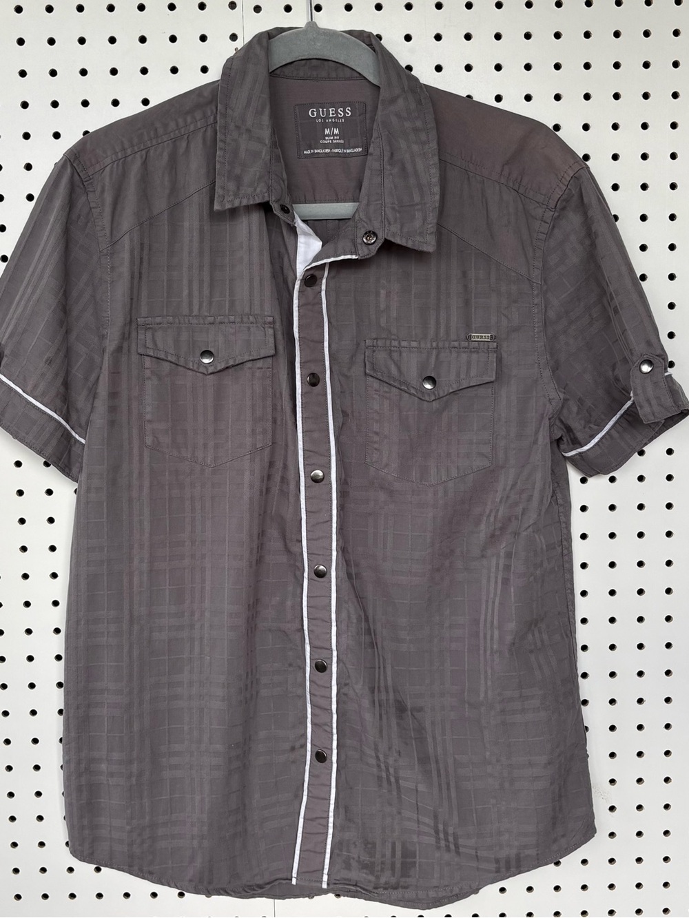 GUESS Men’s Short-Sleeve Snap Shirt in Charcoal with White Trim Medium Slim Fit